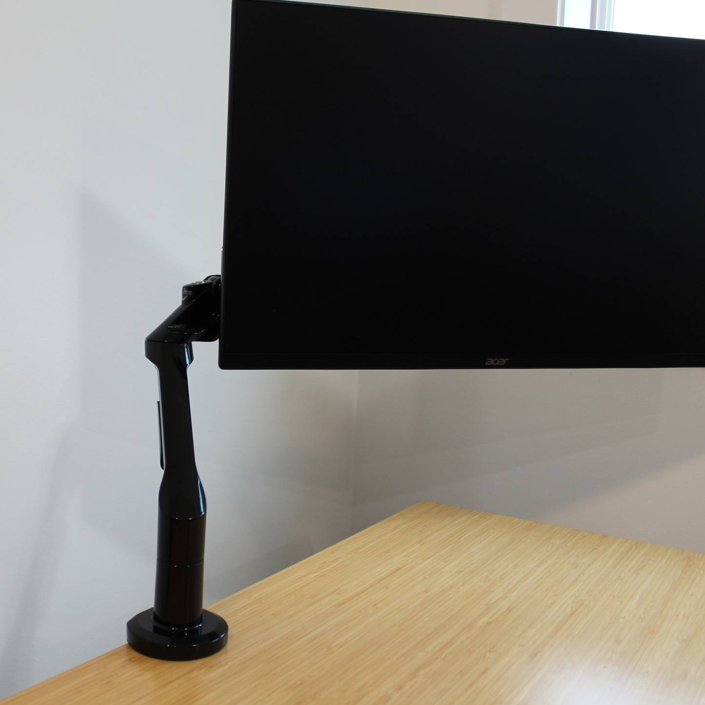 Ergonomyx Single Monitor Desk Mount