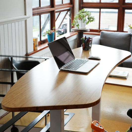 Smart Sit Stand Desk - curved shape