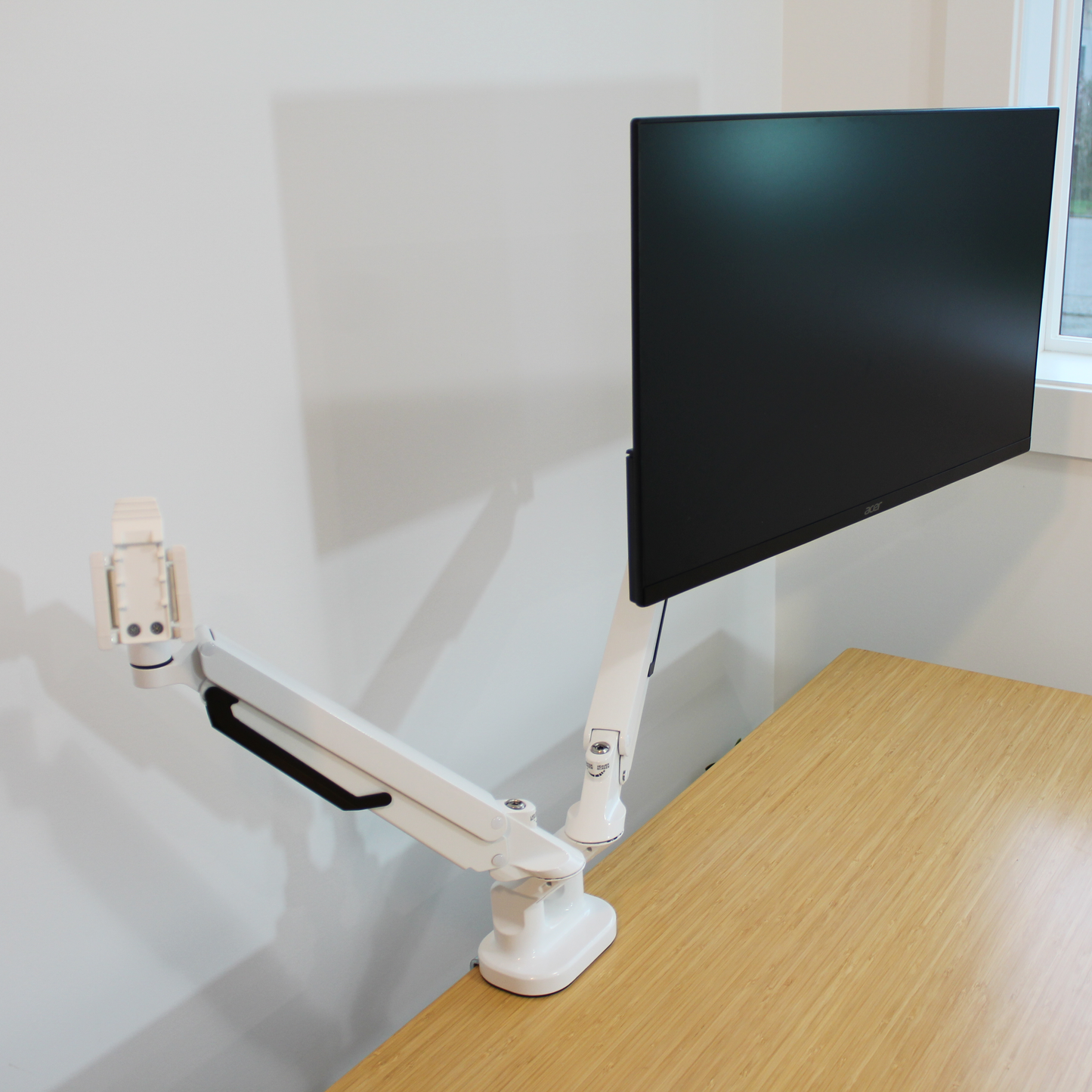 Ergonomyx Dual Monitor Desk Mount